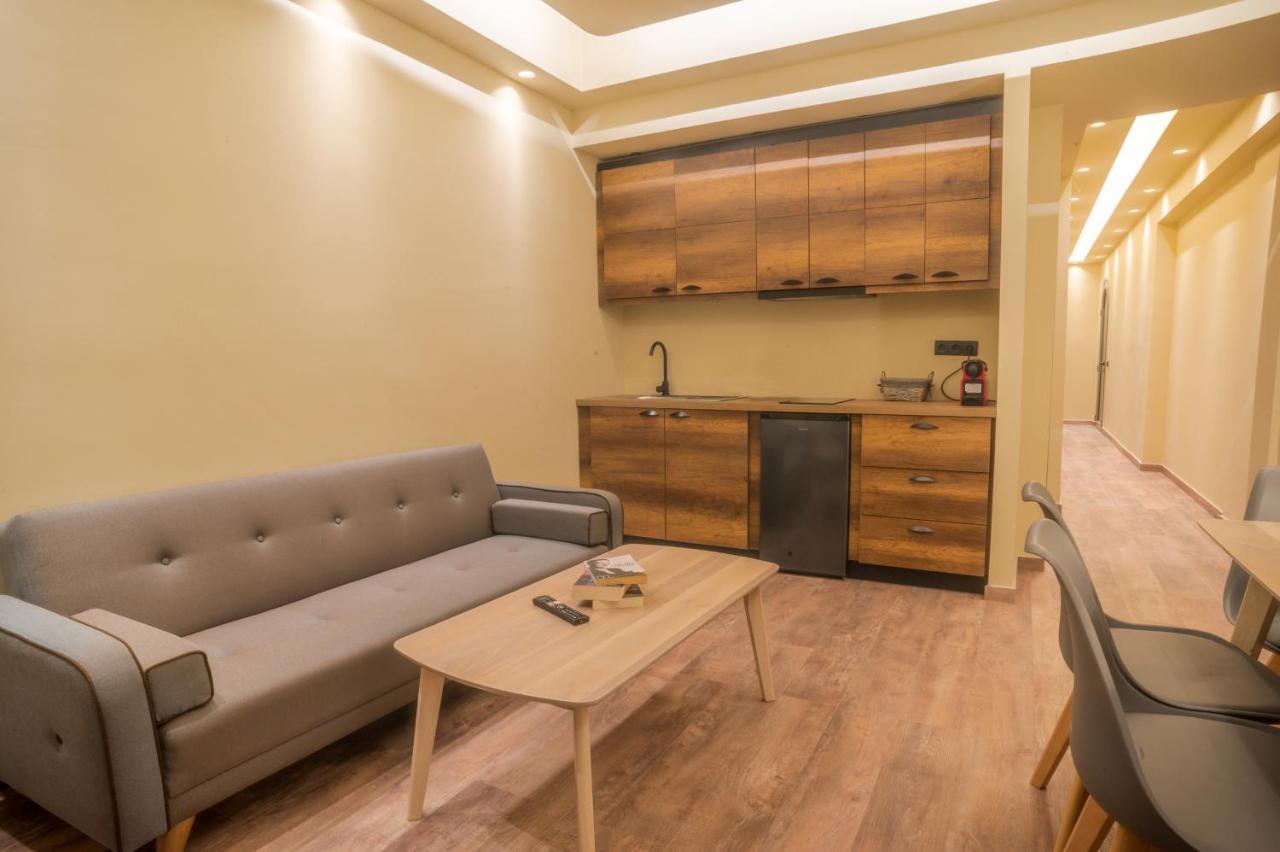 Seven Keys Luxury Suites Achílleion Eksteriør bilde