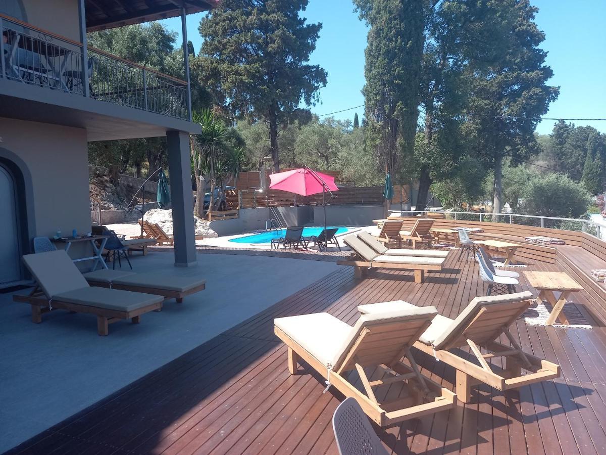 Seven Keys Luxury Suites Achílleion Eksteriør bilde