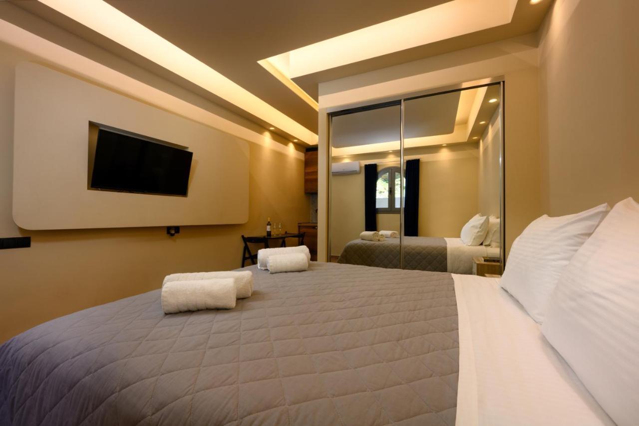 Seven Keys Luxury Suites Achílleion Eksteriør bilde