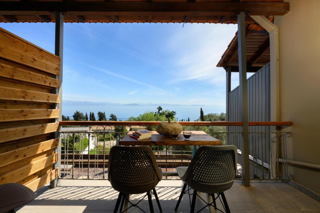 Seven Keys Luxury Suites Achílleion Eksteriør bilde